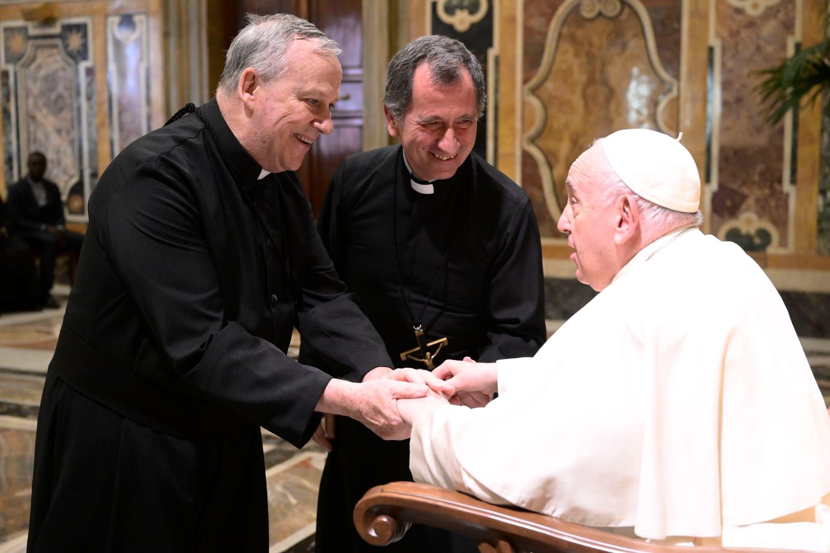Pope encourages Oblates to continue serving the poor